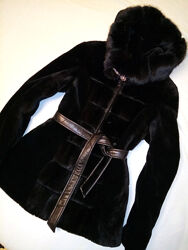 Шуба мутон-норка з капюшоном, як нова