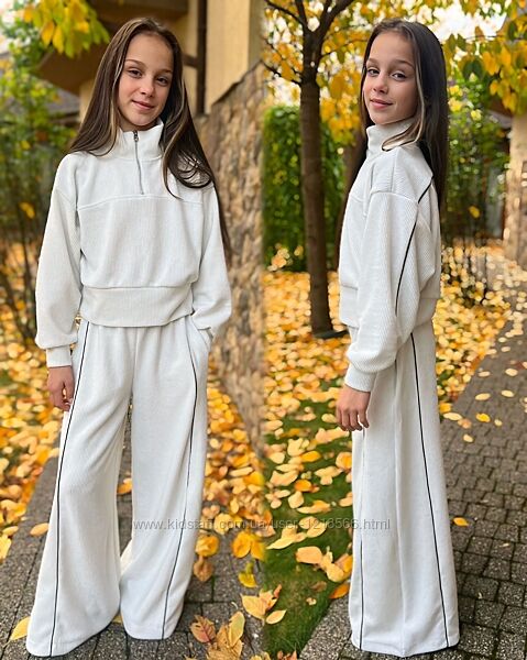 Неймовірної краси костюмчик