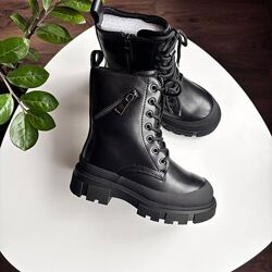 Стильні зимові черевики для дівчаток