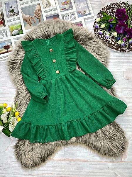 Нарядне стильне плаття для красунь