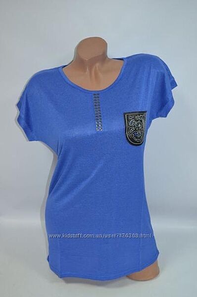 Яркая женская блуза-футболка