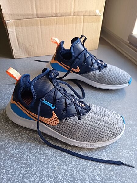 Кросівки Nike Free TR -8 Neo Just do it