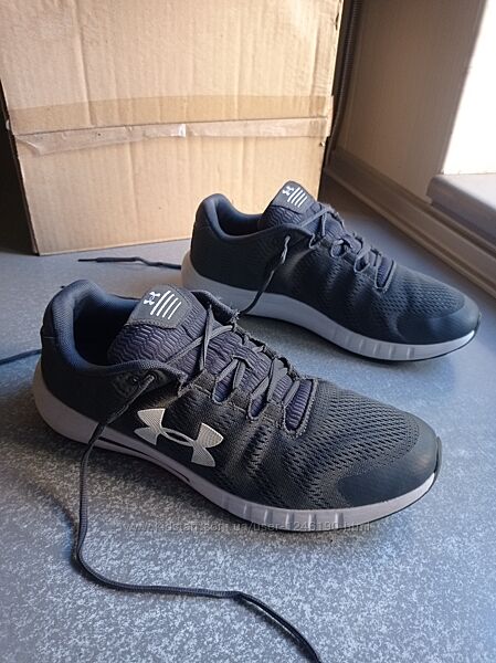 Кросівки Under Armour  Micro G Pursuit