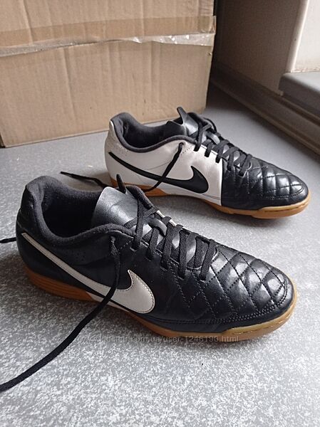 Футзалки копи Nike Tiempo Rio 2 IC