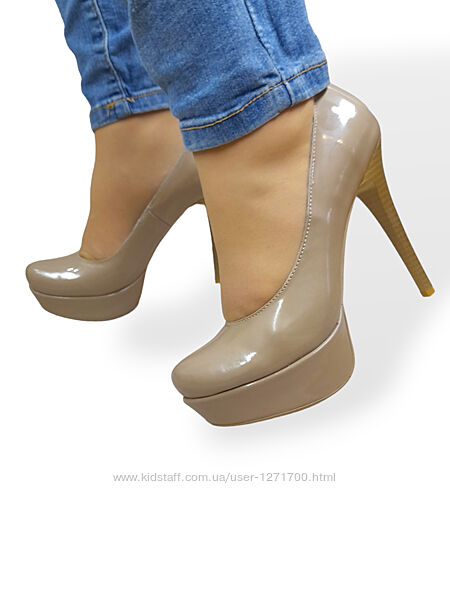 Шкіряні жіночі туфлі 37  розміру 