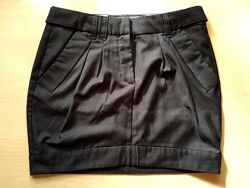 Черная школьная юбка миди бренда pepe jeans
