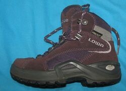Демисезонные ботинки Lowa gore-tex