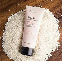 Пенка для умывания с экстрактом риса от the face shop - rice water bright