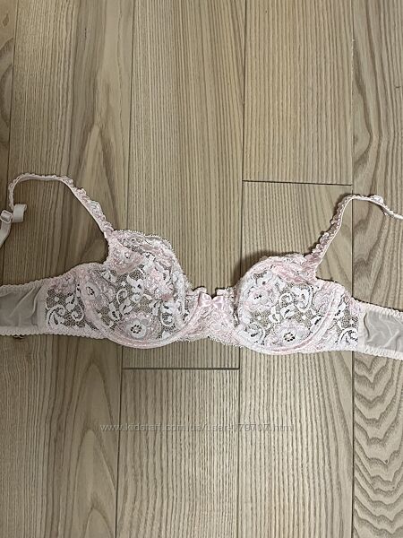 Пудровий ліфчик із мережива 80 в MARKS & SPENCER