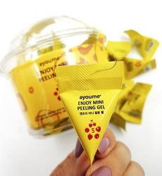 Пилинг-скатка с фруктовыми кислотами AYOUME Enjoy Mini Peeling Gel