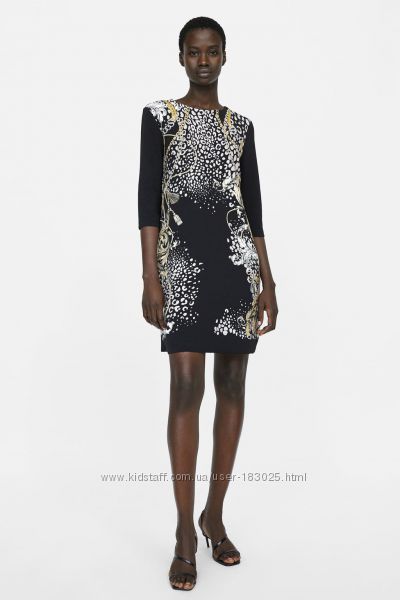 Платье с узором от Zara размер XS, S 