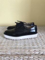 Туфли Zara р 38  кожа лак 