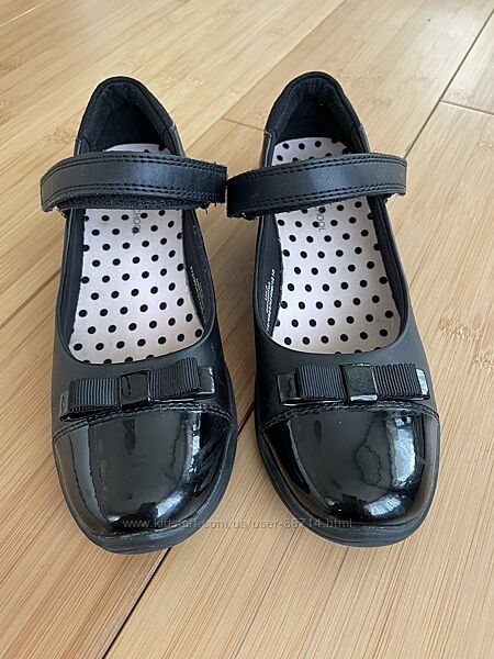 Шкіряні туфлі для дівчинки Marks&Spencer UK2 21 см