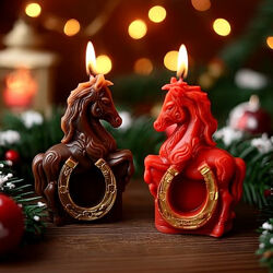 Свічка-коник з підковою на Новий рік.