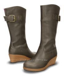 Демисезонные кожаные сапоги Crocs A-Leigh Leather Boot  размер 36