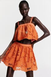 Дизайнерский костюм прошва топ и юбка H&M X The White Lotus.