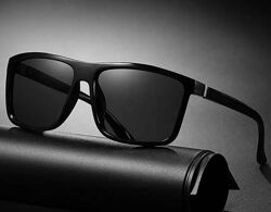 Polarized Сонцезахисні окуляри у футлярі.