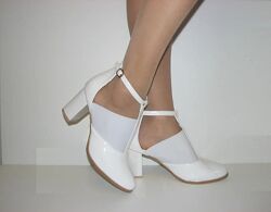 Туфлі жіночі, білі, зручні, 38