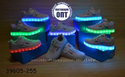 Детские светящиеся кроссовки с кабелем зарядки размеры 34 - 37