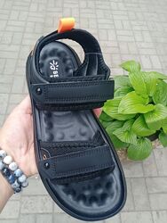 Босоніжки для хлопчика 