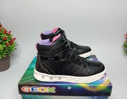 Черевики з мигалками хайтопи Geox Skylin 25,32,33,35,37р дівчинці демісезон