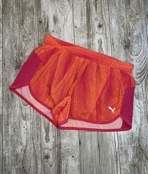 Яскраві оригінальні шорти для занять спортом puma