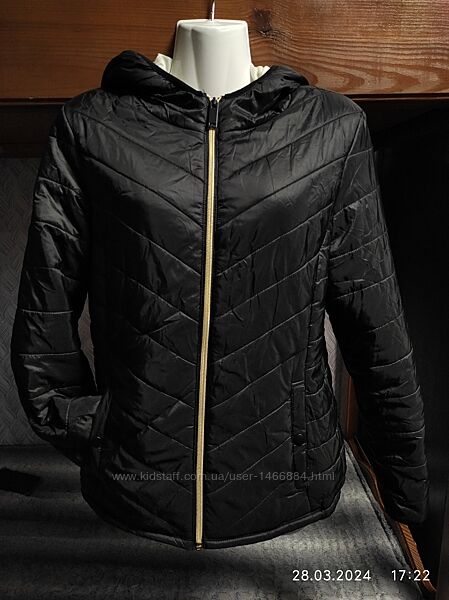 Демісезонна, фірмова, жіноча куртка 44-46 р-Bershka