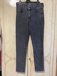 Джинси жіночі