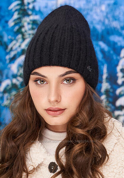 Зимняя женская шапка-колпак черный Шанталь