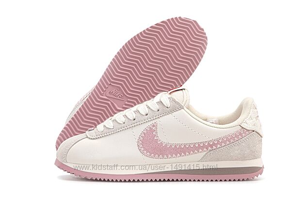  Женские кроссовки Nike Air Cortez. Beige/Pink