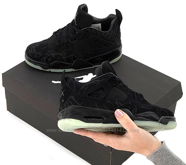 Женские кроссовки Nike Air Jordan 4 Retro x Kaws. Black