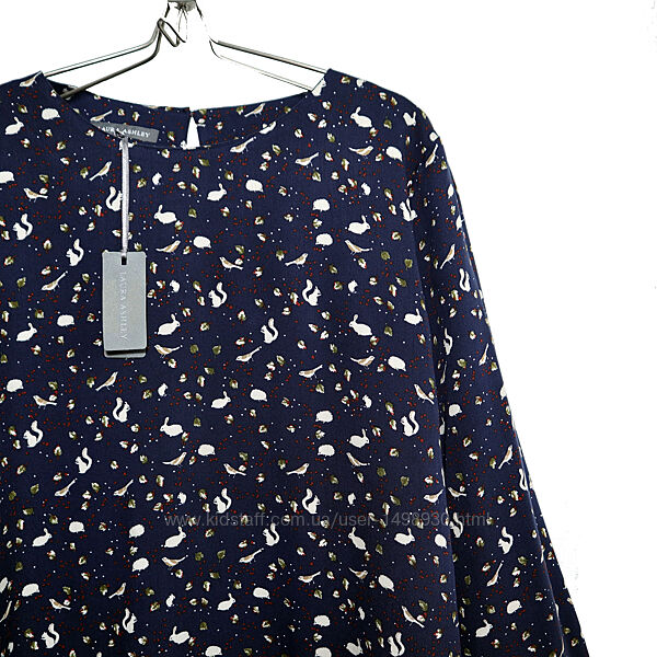 Якісна темно-синя блузка з принтом дикої природи р.16