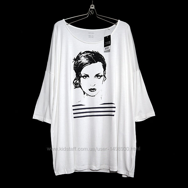 Довга біла трикотажна футболка туніка з принтом р.20-22