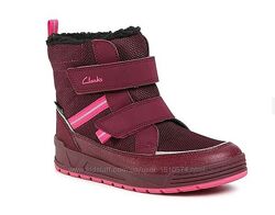  р. 37,37.5,38 Clarks детские зимние ботинки оригинал