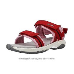  р. 28.5, 33.5. 34 Clarks спортивные детские сандалии оригинал