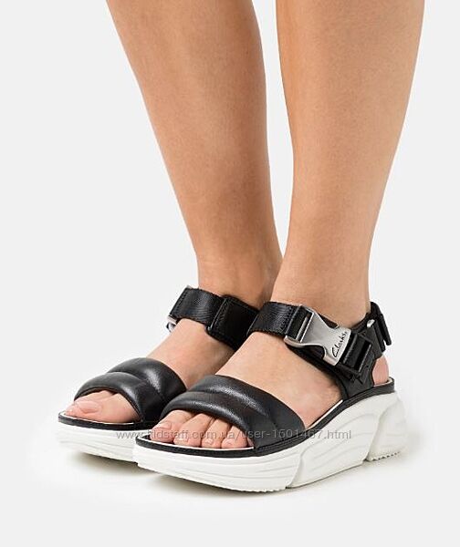 р.39.5 Clarks женские кожаные босоножки оригинал