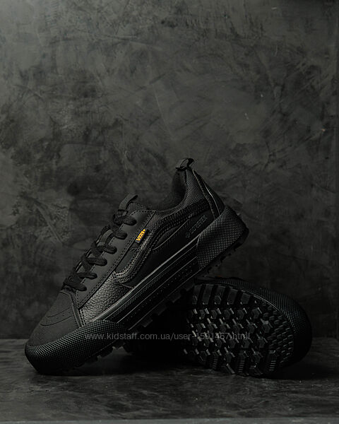 p.37-46   Vans Old Skool MTE-1 Gore-Tex Black    VN003