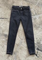 Джинси необроблений низ Zara 