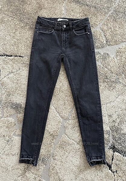 Джинси необроблений низ Zara