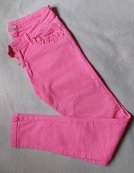 Женские джинсы Pull&Bear W28