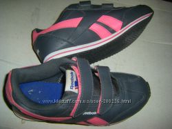 Брендовые кроссовки  Skechers в идеале  37-38 размер