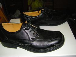 Туфли C&A, идеальное состояние  и кожаные ботинки 36-37 р. cтелька 23 см 