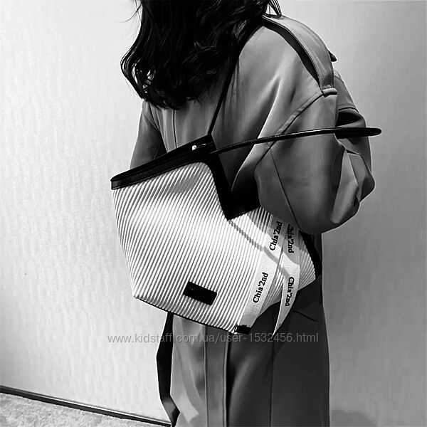 Тренд стильна біла жіноча сумка на плече тоут шопер екошкіра