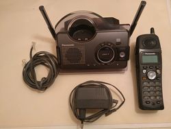 Цифровой беспроводной телефон с автоответчиком Panasonic KX-TCD 297UA