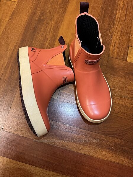 Резинові чоботи