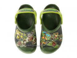 Акция на обувь Кроксы Crocs Kids TMNT Clog, 8-9 американский, 16. 5 см