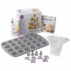 Большой набор Все для миникапкейков от Вилтон Wilton Bake, Decorate 