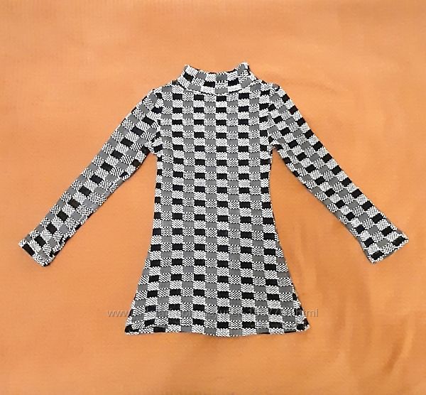Трикотажное платье на девочку туника чёрно-бело-серое клеточка р40-42