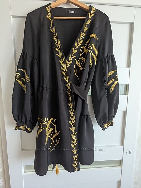 Вишиванка для дівчинки