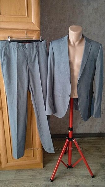 Мужской костюм M размер 46-48 LIV collection